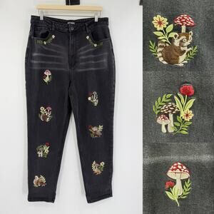 Hot Topic Womens Mushroom & Forest Creature Embroidered Mom Jeans Size 15